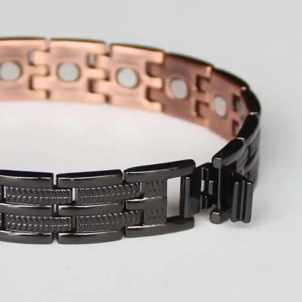Bracelet Magnétique en Cuivre Noir Mat – Design Maillons Industriels